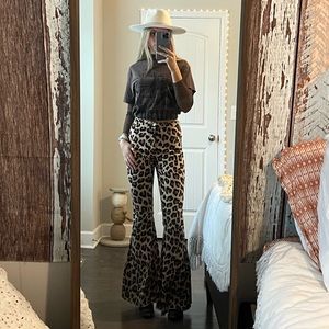 Buckle Peach Love Leopard Print Bell Bottom